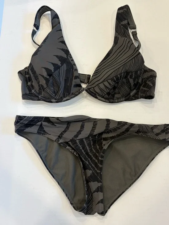 Athleta Zuma Plunge Bikini Set - Picture 2 of 4